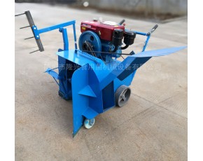 自走式柴油拌料機(jī) 自走式攪拌機(jī) 攪料機(jī)